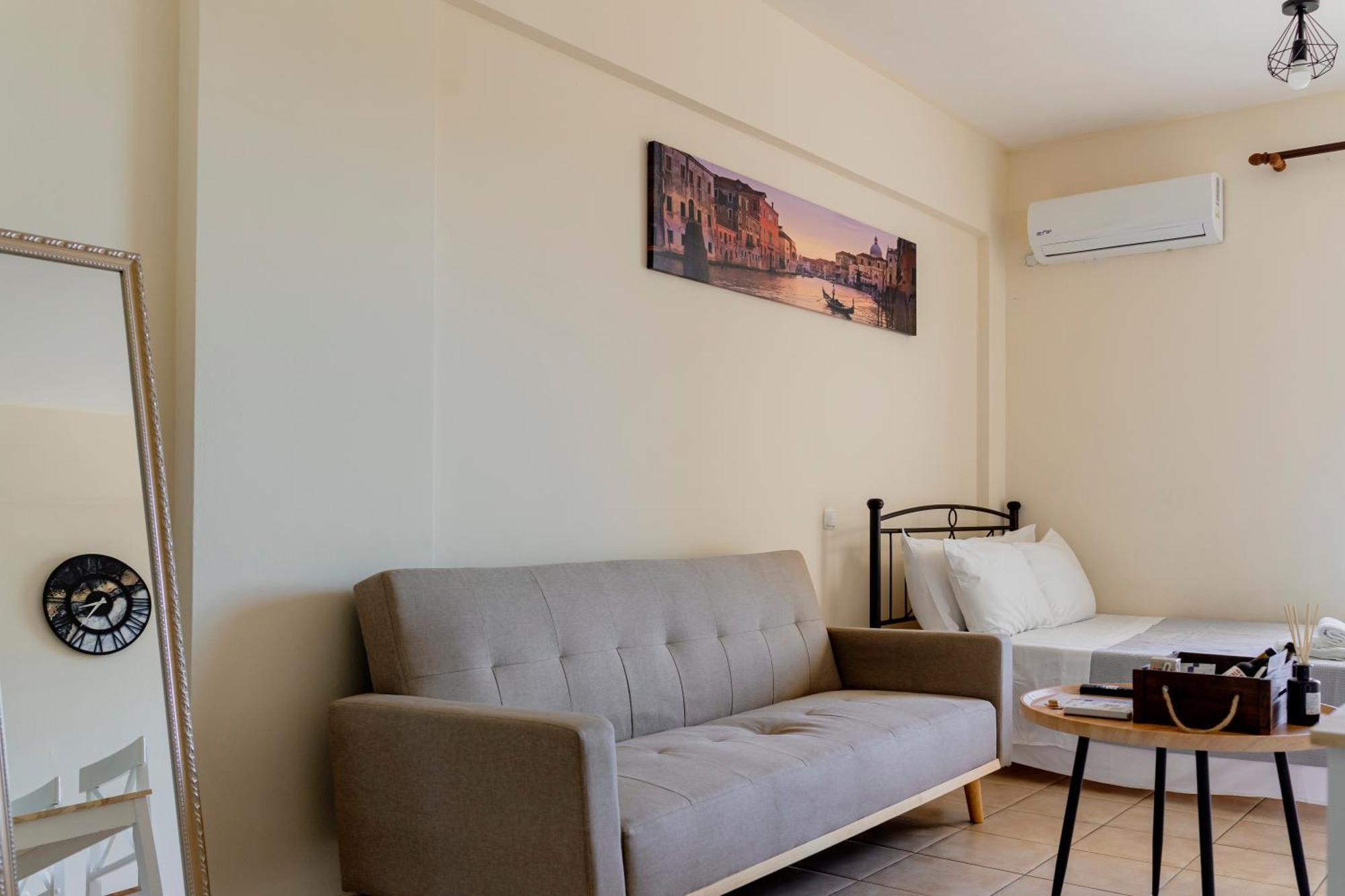 Cozy Nights Apartment Messini Exterior photo